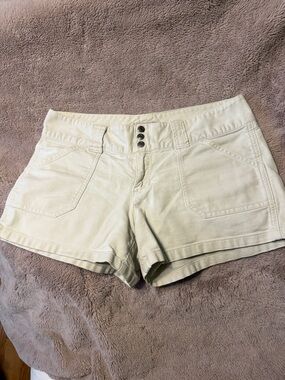 Old Navy Light Cream Triple-Button Cotton Blend Jean Shorts